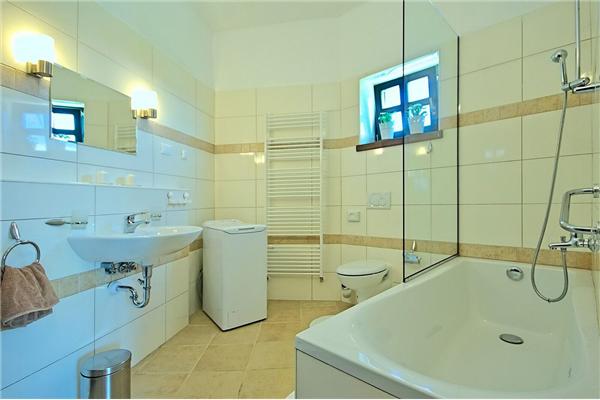 House K1, for 8 persons