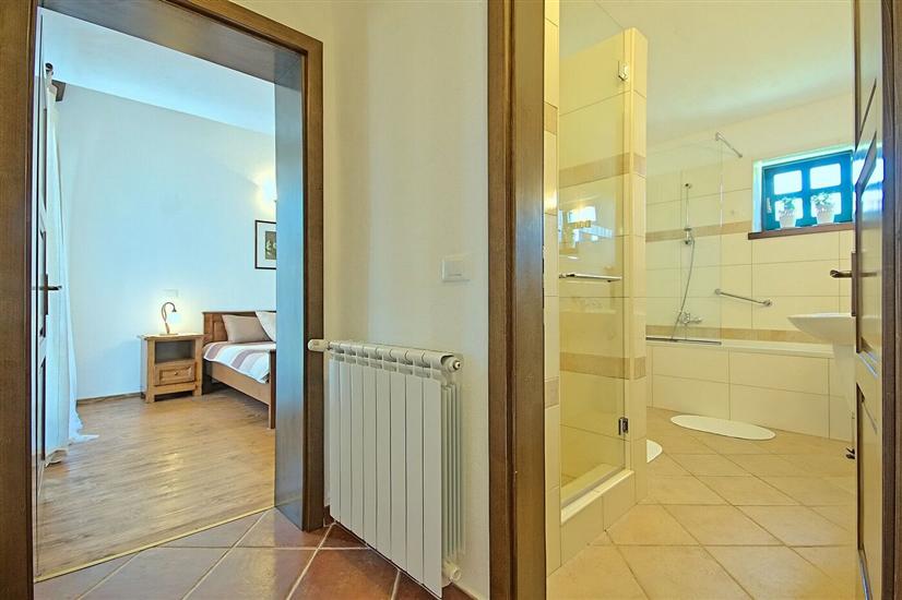 House K1, for 8 persons