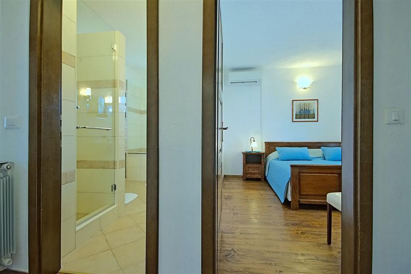 House K1, for 8 persons