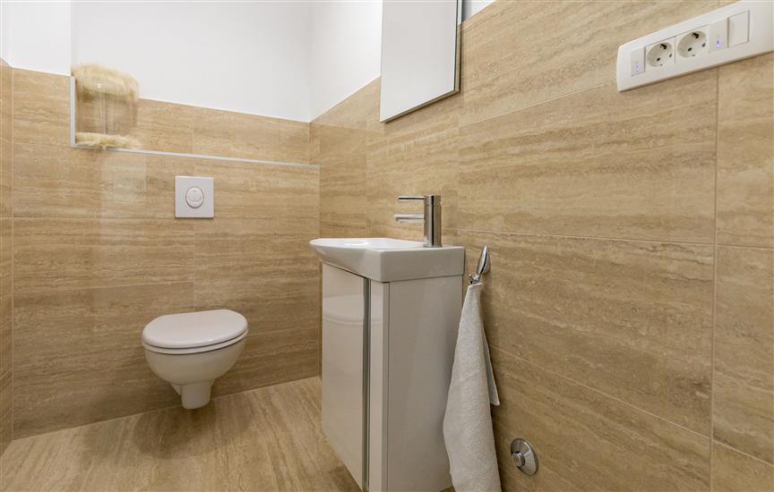 House K1, for 8 persons