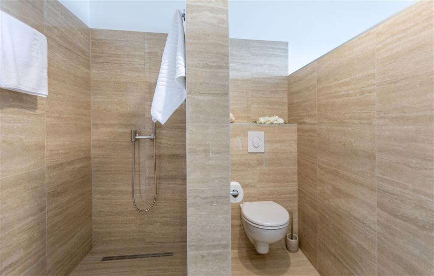 House K1, for 8 persons