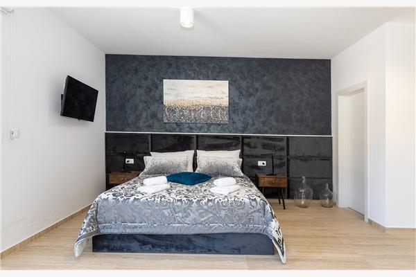 House K1, for 8 persons