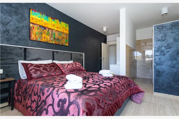 House K1, for 8 persons