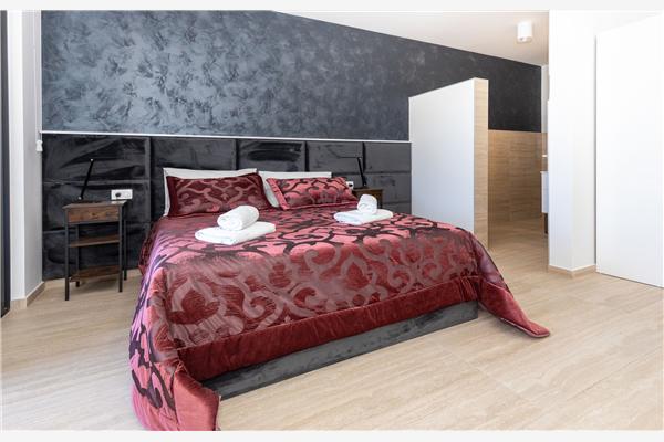 House K1, for 8 persons