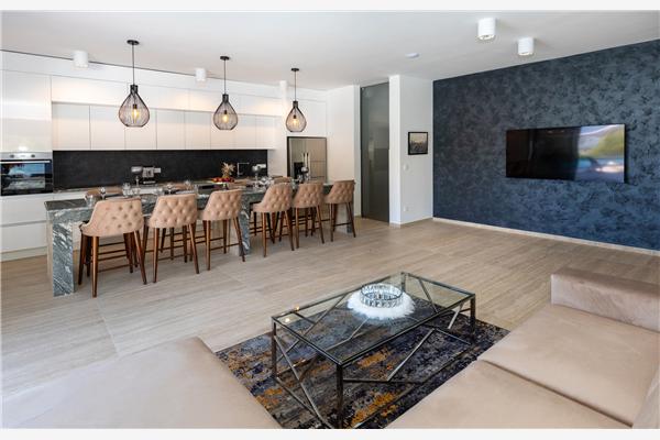 House K1, for 8 persons