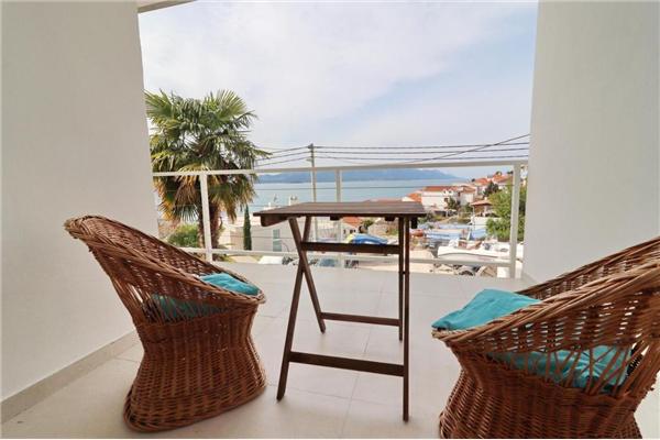 House K1, for 8 persons