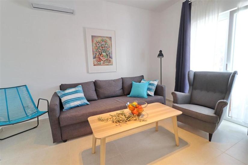 House K1, for 8 persons