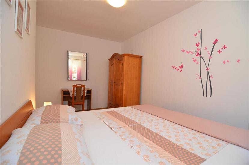 Apartment A2, for 4 persons