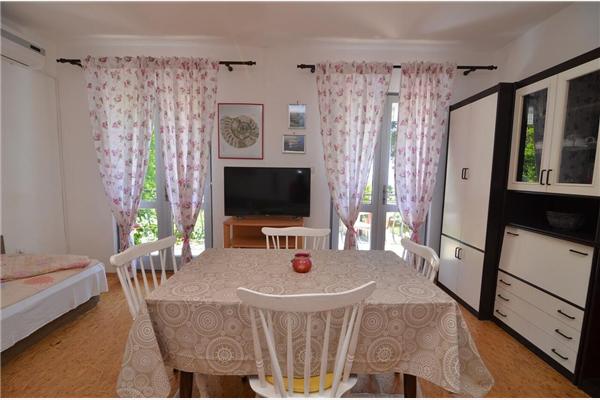 Apartment A2, for 4 persons
