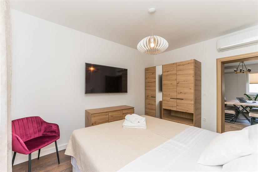 House K1, for 8 persons