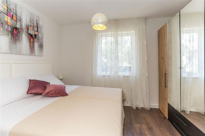 House K1, for 8 persons