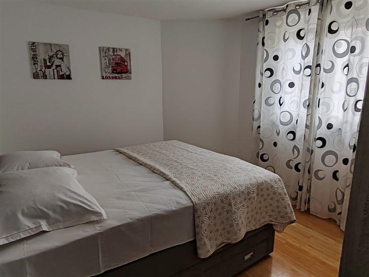 Apartman A4, na 5 osebe