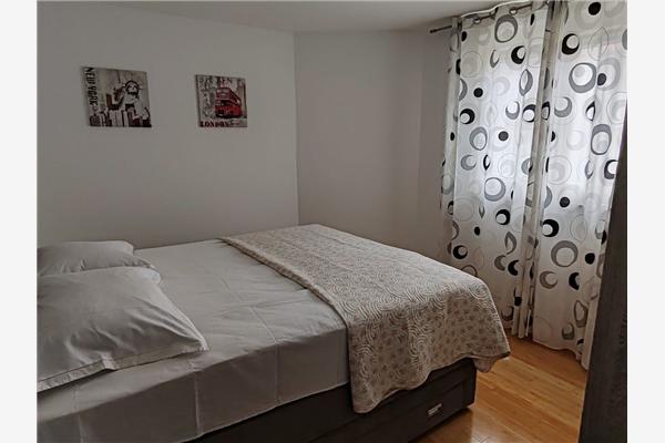 Apartman A4, na 5 osebe