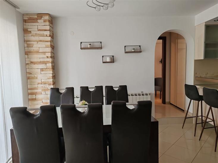 Apartman A4, na 5 osebe