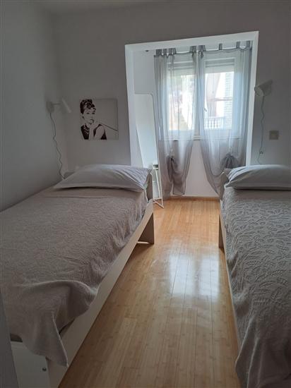 Apartman A4, na 5 osebe