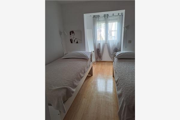 Apartman A4, na 5 osebe