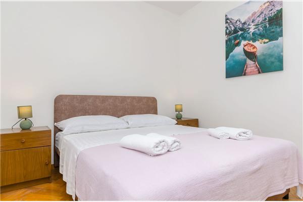 Apartment A4, for 6 persons