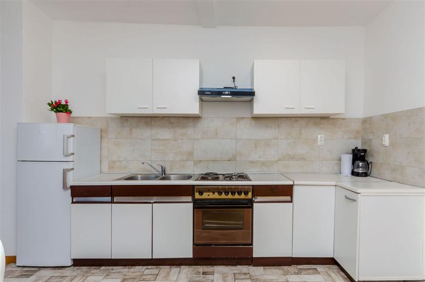 Apartment A4, for 6 persons