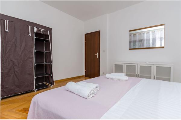 Apartment A4, for 6 persons