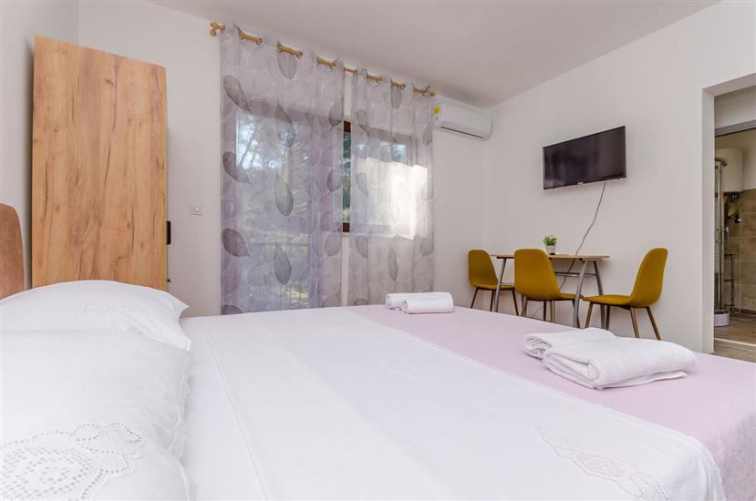 Apartment A5, for 3 persons