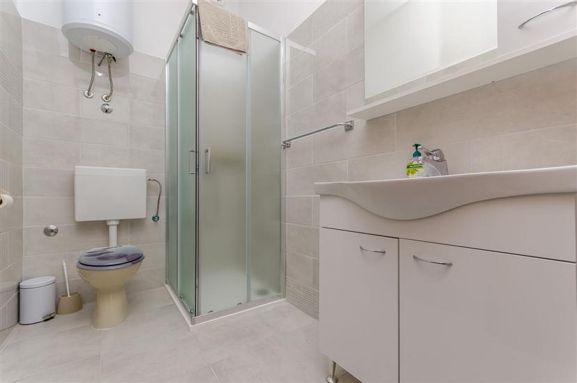 Apartment A2, for 3 persons