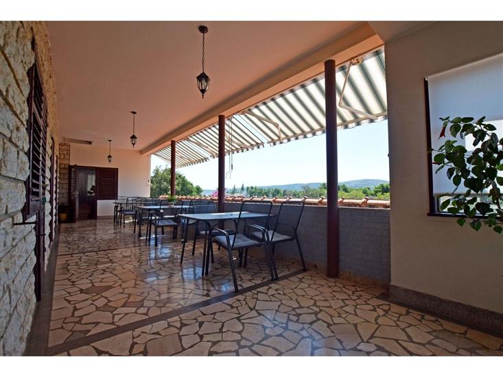 Room S2, for 2 persons