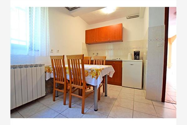Apartment A6, for 3 persons