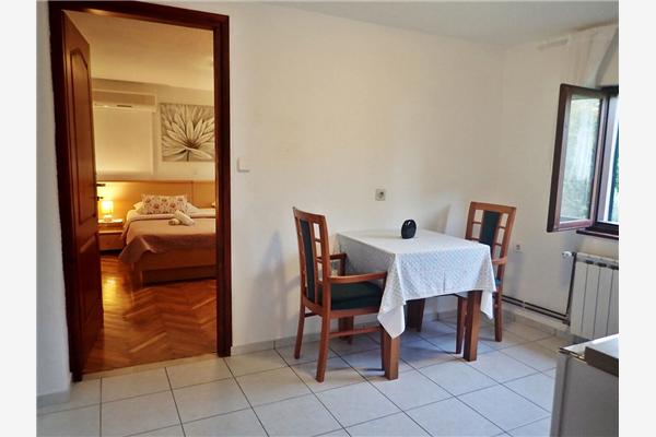 Apartment A7, for 2 persons
