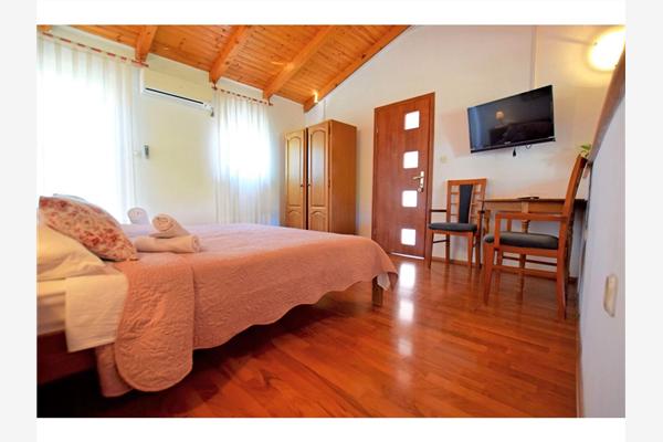 Apartment A8, for 2 persons