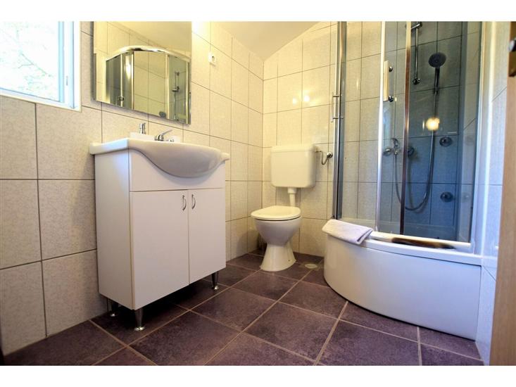 Apartment A8, for 2 persons