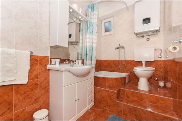 Apartment A4, for 4 persons