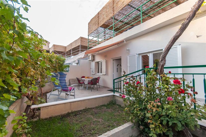 Apartment A4, for 4 persons