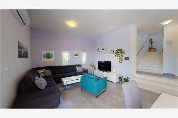 House K1, for 10 persons