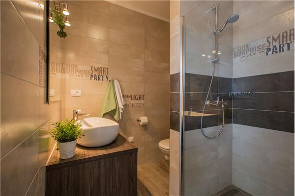 House K1, for 10 persons