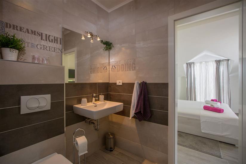 House K1, for 10 persons