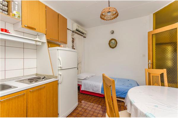 Apartment A2, for 4 persons
