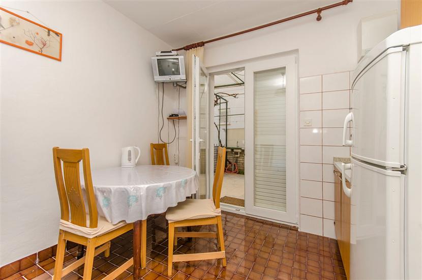 Apartment A2, for 4 persons