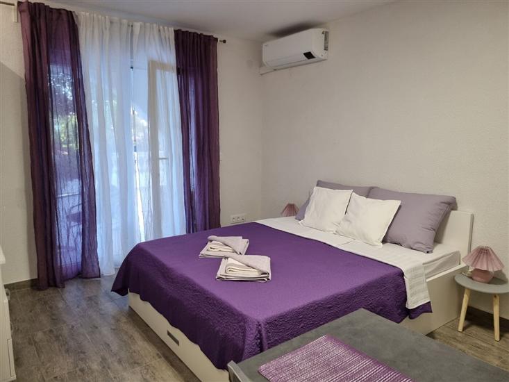 Apartment A9, for 2 persons