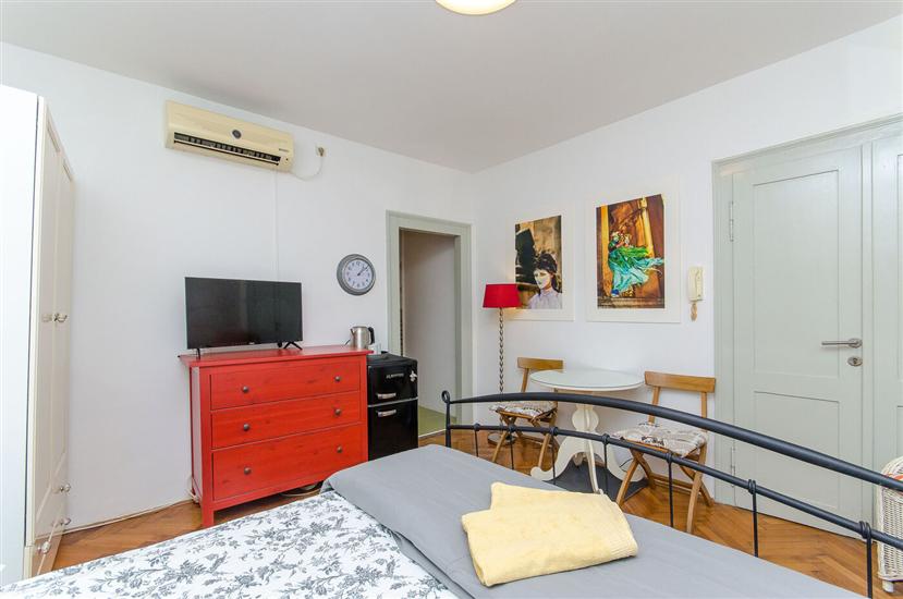 Apartment A1, for 2 persons