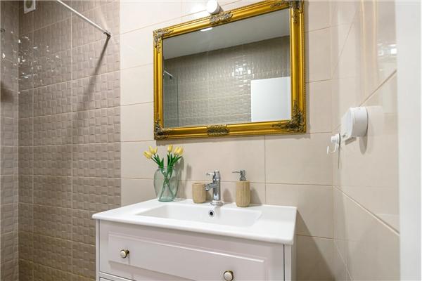 Apartment A1, for 5 persons