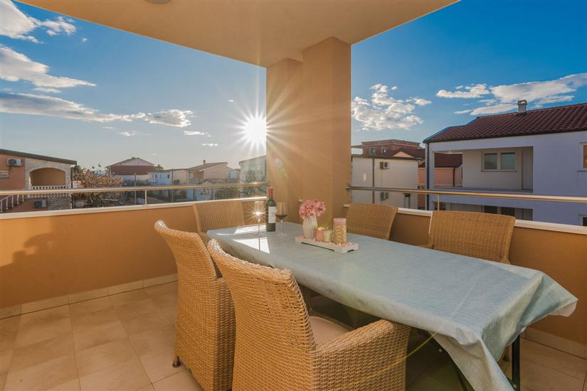 Apartment A1, for 6 persons