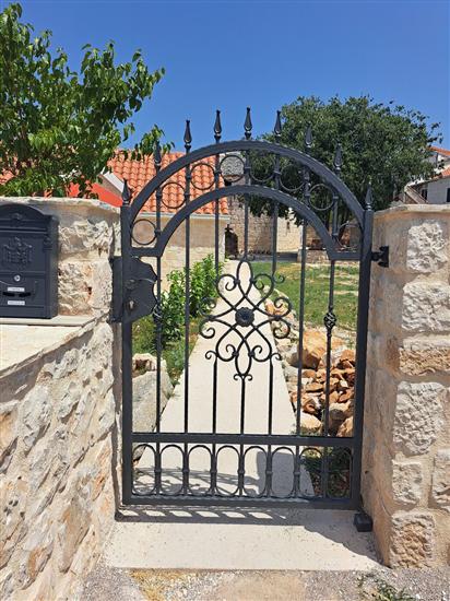 House Little Flower 1