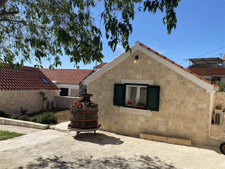 House Little Flower 2