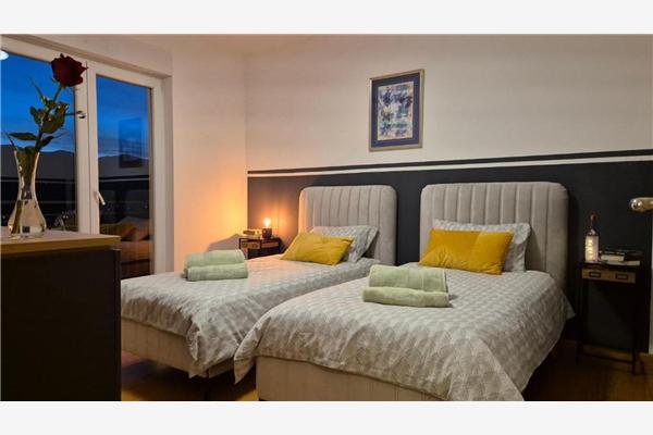 Apartment A1, for 6 persons