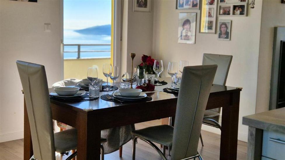 Apartment A1, for 6 persons