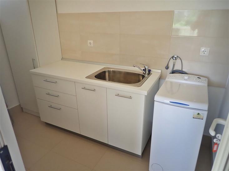 Apartment A1, for 5 persons