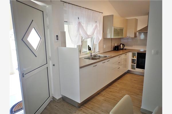 Apartment A1, for 5 persons