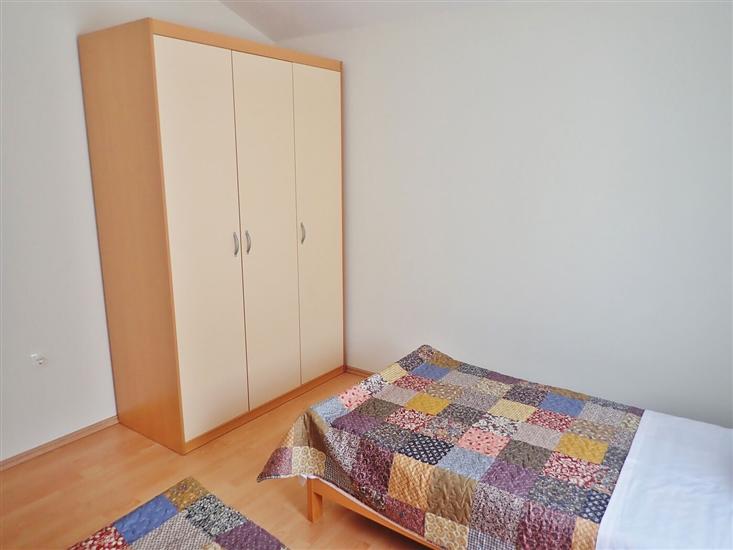 Apartment A1, for 5 persons