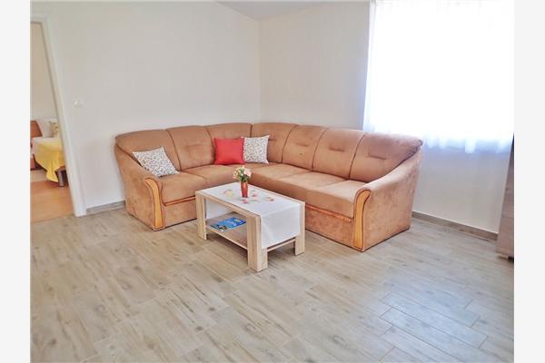 Apartment A1, for 5 persons