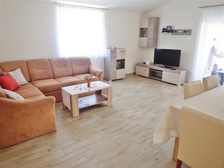 Apartment A1, for 5 persons